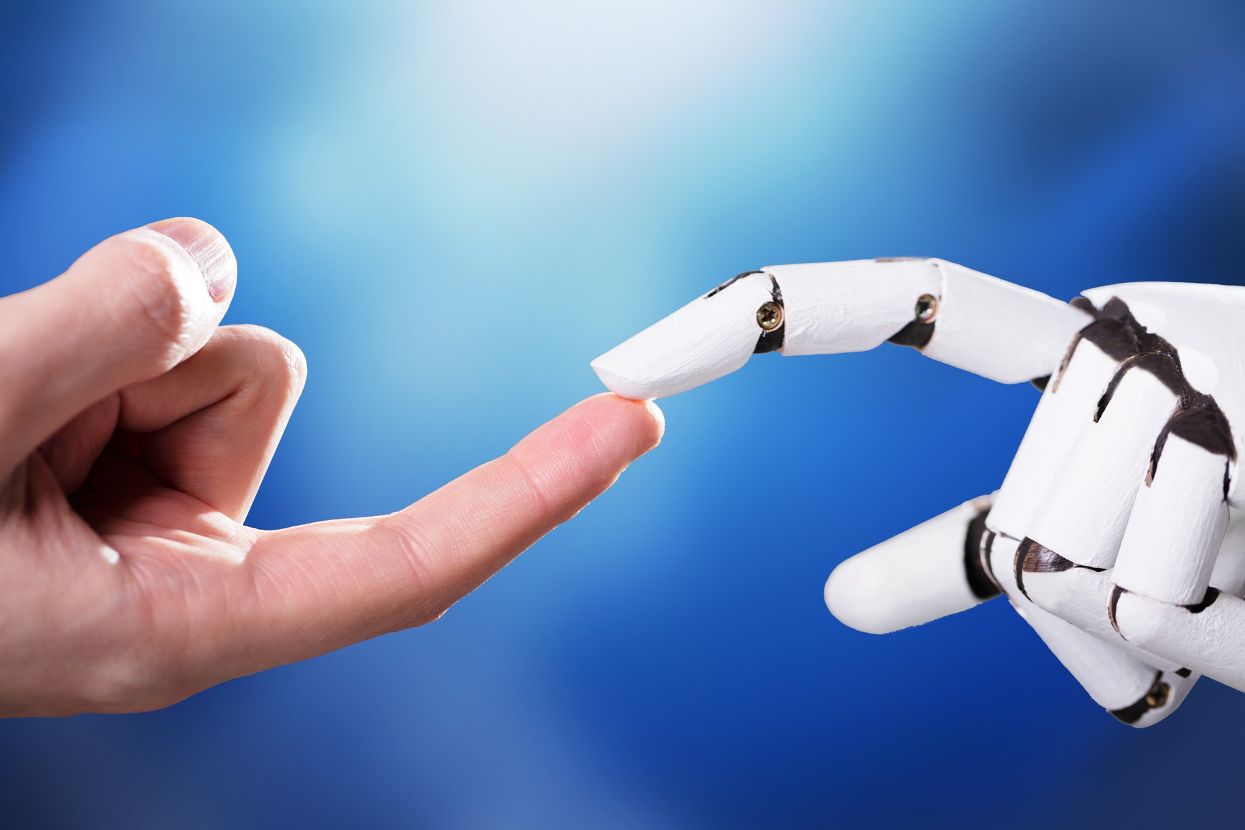 Chinezii au inventat „pielea electronică” pentru roboți, care le permite acestora să aibă simțul atingerii