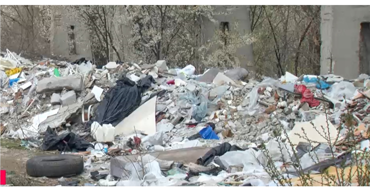 Un tânăr din Giurgiu a rămas fără mașina cu care a mers să arunce deșeuri pe un câmp. A primit și o amendă uriașă