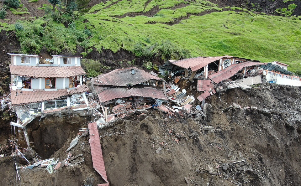 Cel puțin 27 de morţi în urma unei alunecări de teren în Ecuador