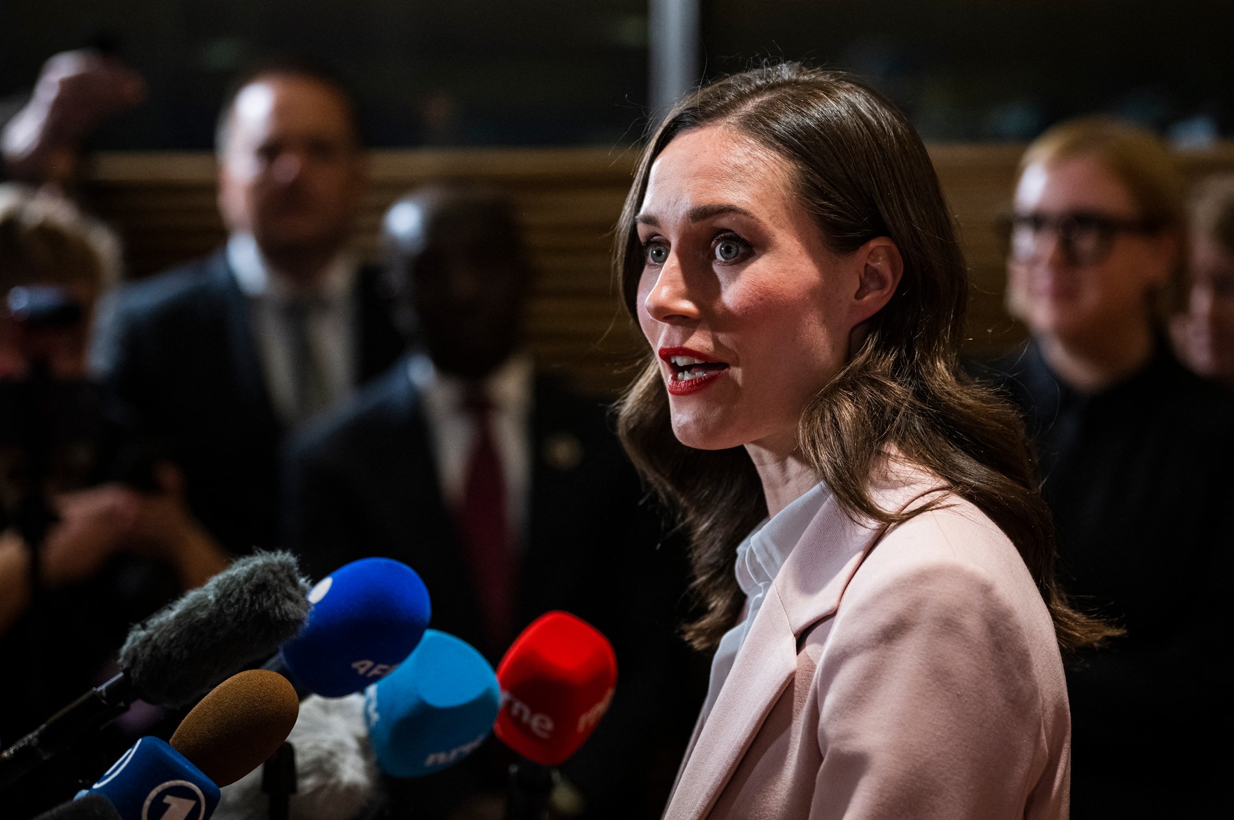 Sanna Marin a anunţat că demisionează de la conducerea partidului, după pierderea alegerilor din Finlanda