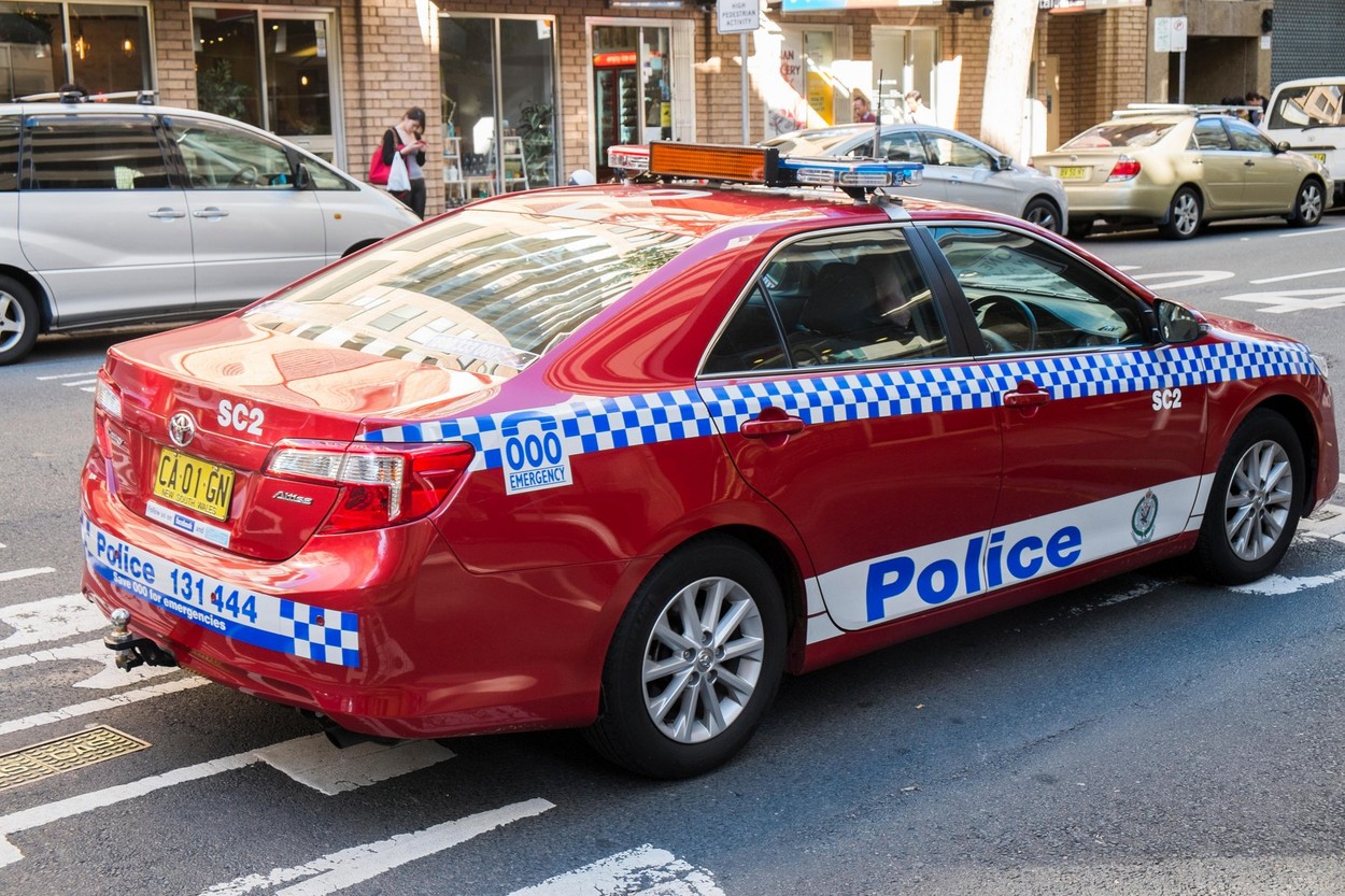O fostă directoare de şcoală din Australia, găsită vinovată pentru violarea unei eleve