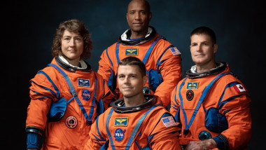 Cei patru astronauți care vor merge pe orbita lunii în misiunea Artemis II