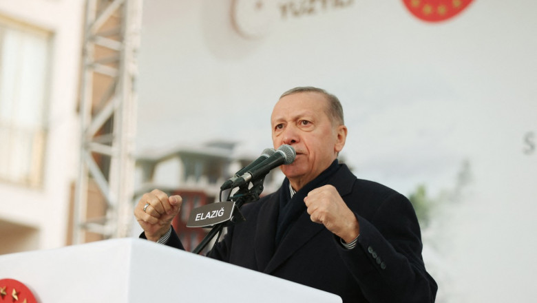 Recep Tayyip Erdogan, președintele Turciei, susține un discurs în provincia Elazig, din Turcia, pe 1 aprilie 2023.