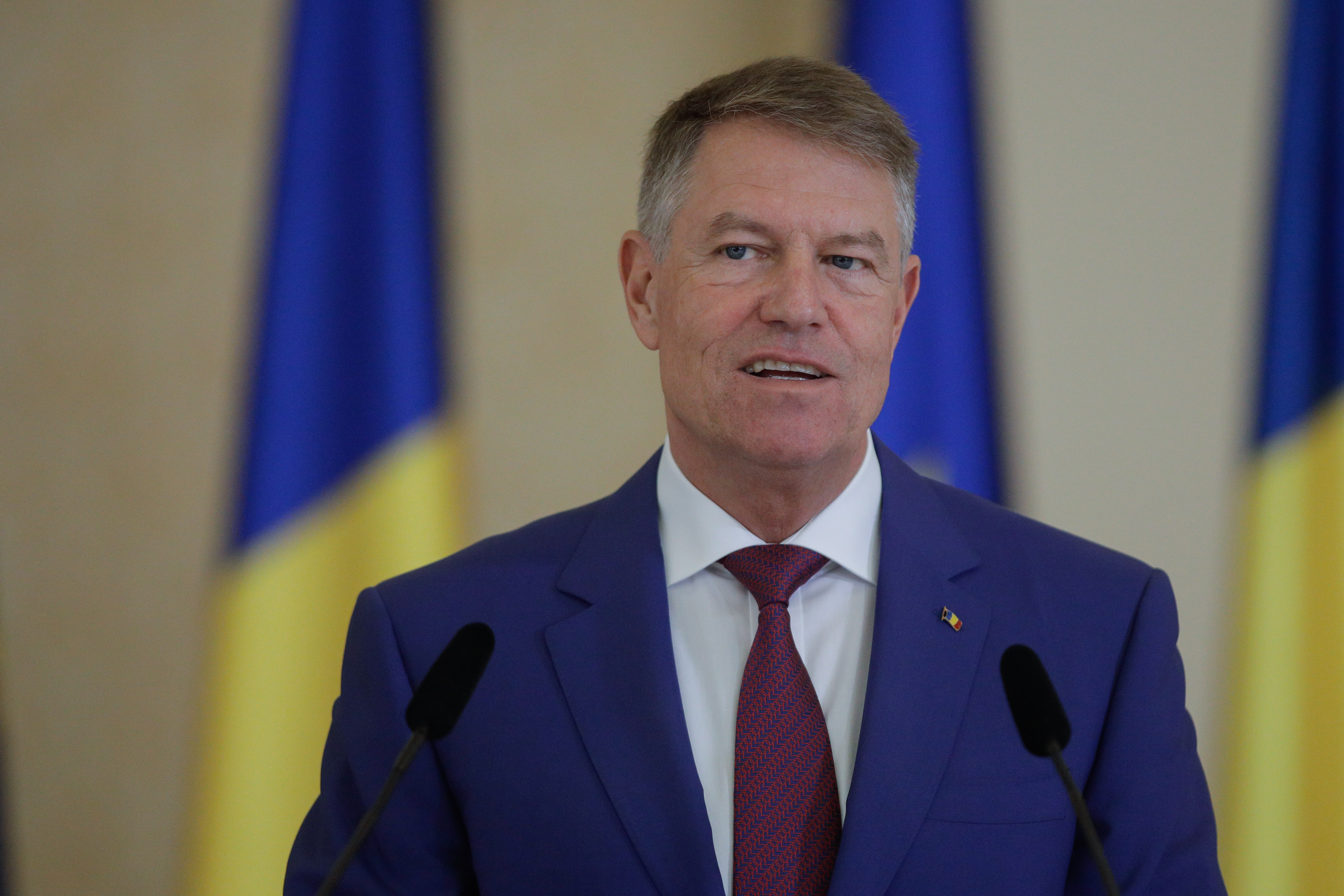 Klaus Iohannis: Sărbătoarea Sfintelor Paşti să ne inspire să fim mai aproape de semenii loviţi de război ori nenorociri