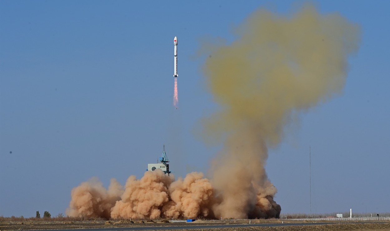 Resturile unei rachete chinezești au căzut în mare, în apropierea Taiwanului. China a lansat un „nou satelit meteorologic”