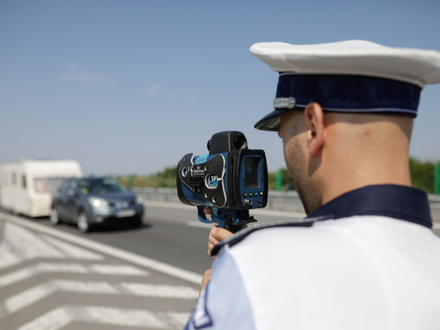 Driver caught speeding at 243 km/h with children in car on A3 highway in Brasov county