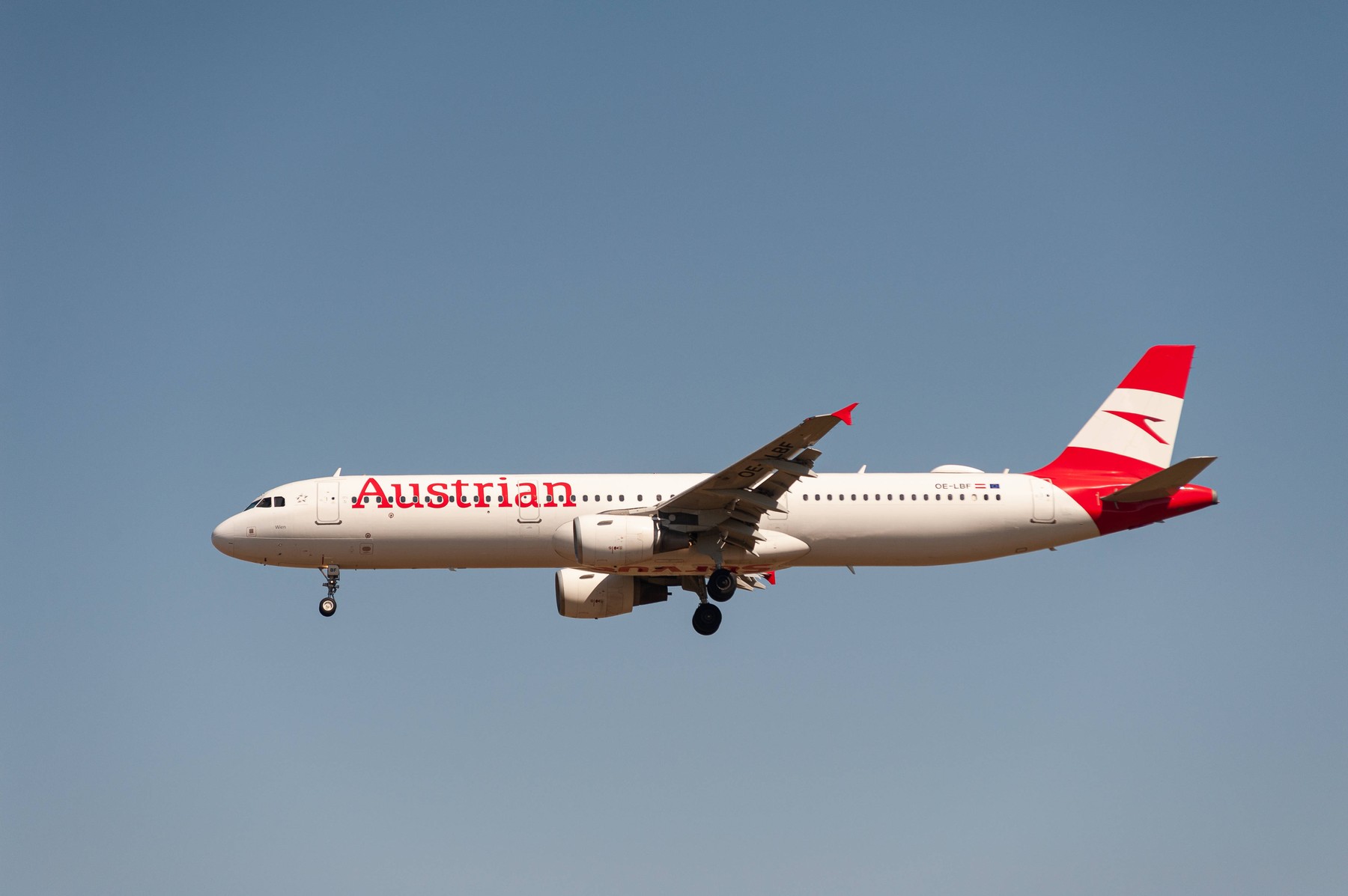 Un avion al Austrian Airlines care zbura spre New York s-a întors după două ore, după ce toaletele s-au defectat