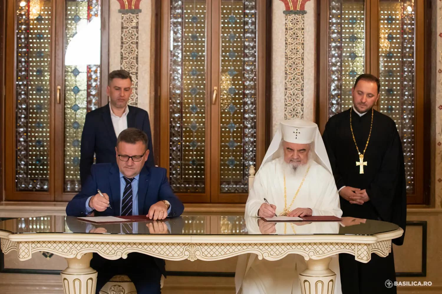 Ministerul Muncii va colabora cu preoții ortodocși pentru a identifica persoanele care au nevoie de asistență socială