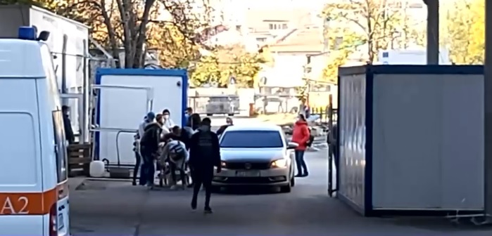 Chirurgul acuzat de moartea a patru pacienți după biopsii greșite va fi cercetat în libertate. Mărturia fratelui uneia dintre victime