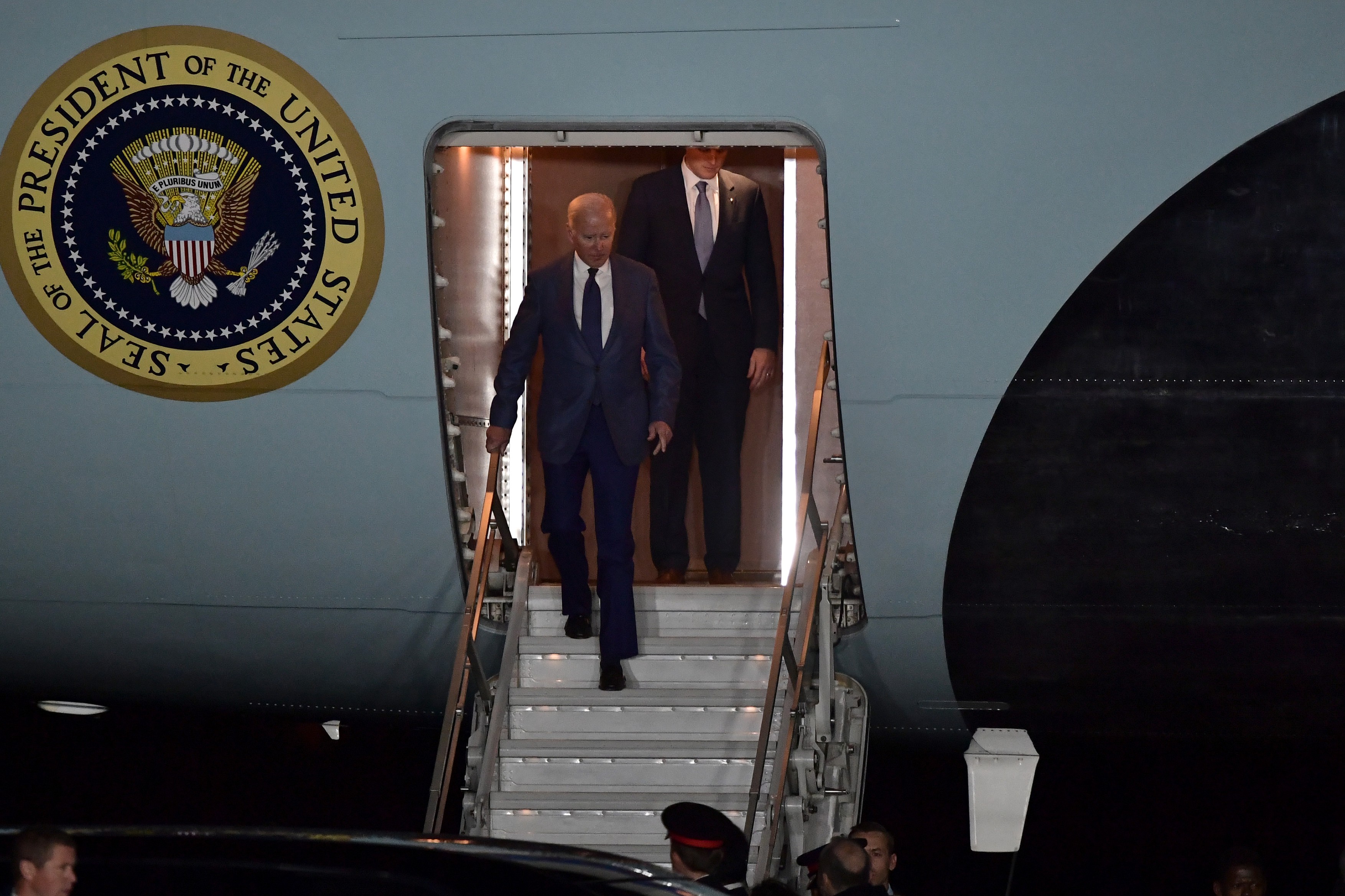 Joe Biden a început o călătorie de patru zile în Irlanda de Nord pentru a marca 25 de ani de pace