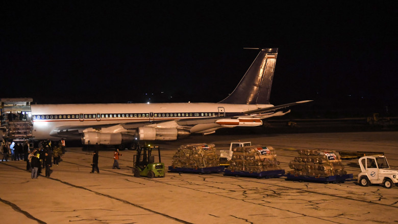 avion iranian pe aeroportul din alep dupa cutremurul din 6 februarie