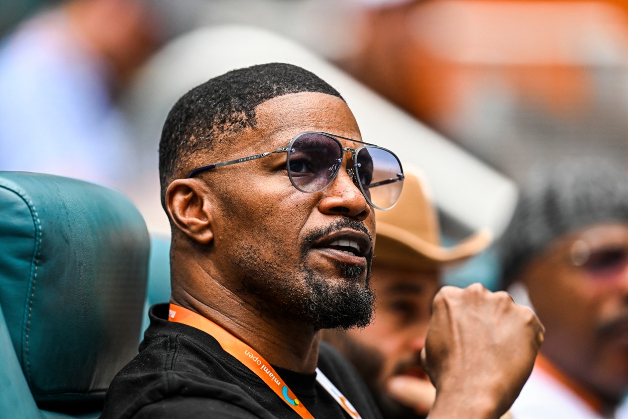 Actorul Jamie Foxx a fost internat. Familia spune că se recuperează, dar nu dezvăluie de ce suferă