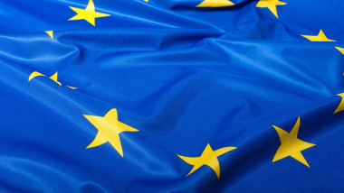 Imagine cu un drapel al Uniunii Europene