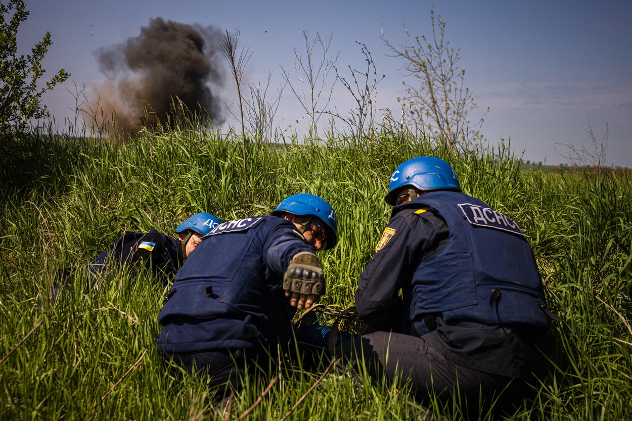 Fermierii ucraineni nu mai intră pe câmp, de teamă să nu sară în aer