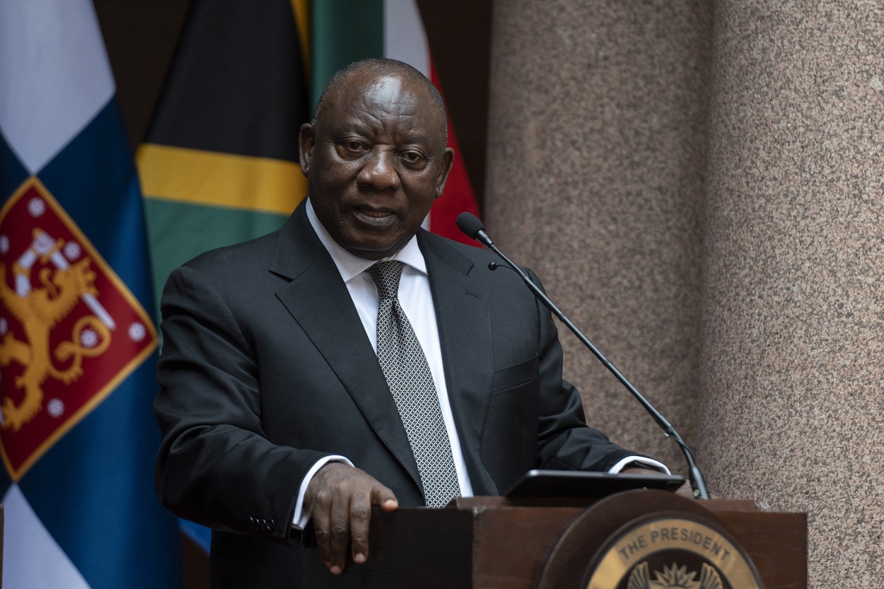 Africa de Sud vrea să se retragă din Curtea Penală Internațională, după ce instituția l-a dat în urmărire pe Putin