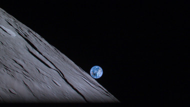 O fotografie cu Pământul făcută din apropierea Lunii de către modulul lunar japonez Hakuto-R pe 24 aprilie 2023.