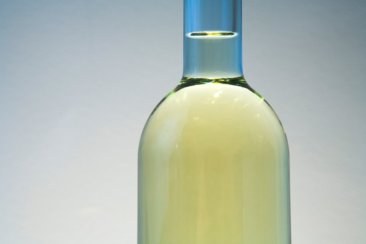 Mii de sticle de tequila care urmau să fie exportate din Mexic conțineau aproape 10 tone de metamfetamină