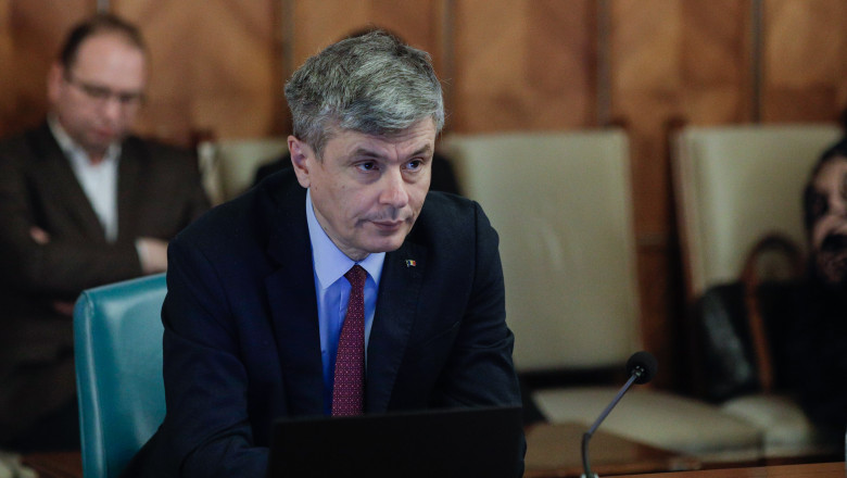 Ministrul Energiei Virgil Popescu participă la ședința de guvern, la Palatul Victoria din București, miercuri 11 ianuarie 2023.