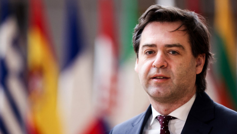 Ministrul de Externe al Republicii Moldova Nicu Popescu susține o conferință de presă la Bruxelles pe 20 februarie 2023.