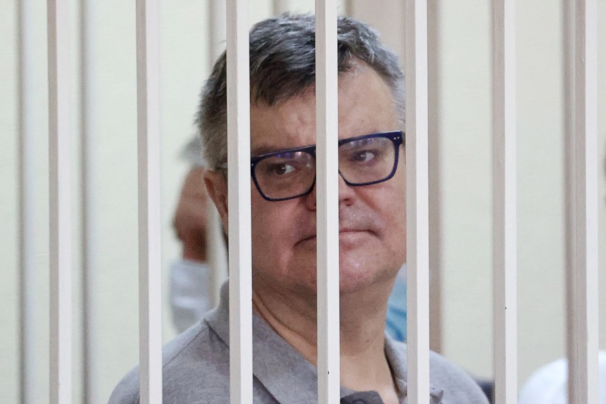 Opozantul belarus Viktor Babariko, spitalizat la chirurgie, după ce a fost bătut crunt în închisoare