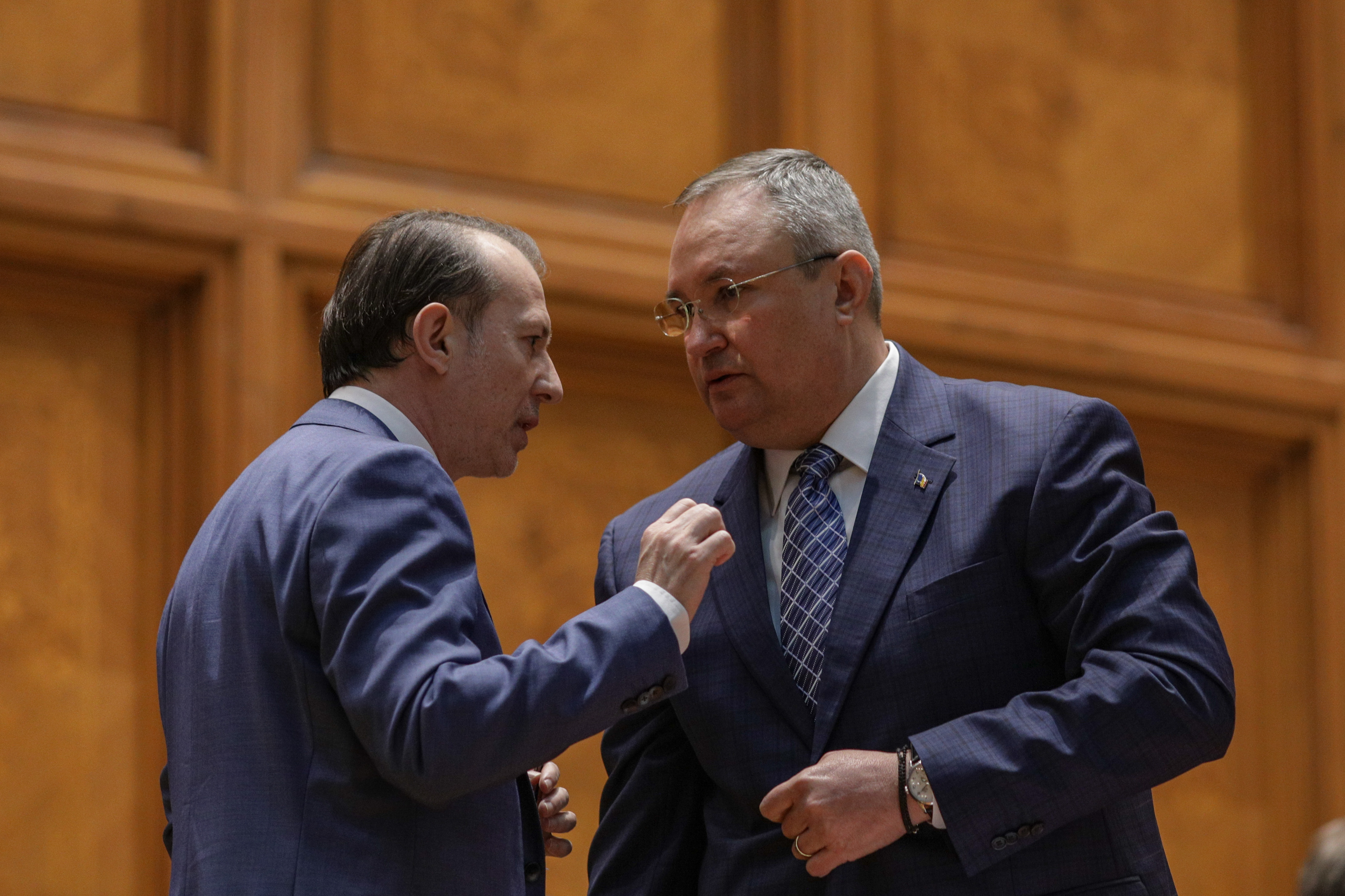 Ciucă îi răspunde lui Cîțu: Nu știu pe ce date se bazează. România va avea creștere economică, nu putem vorbi de un colac de salvare