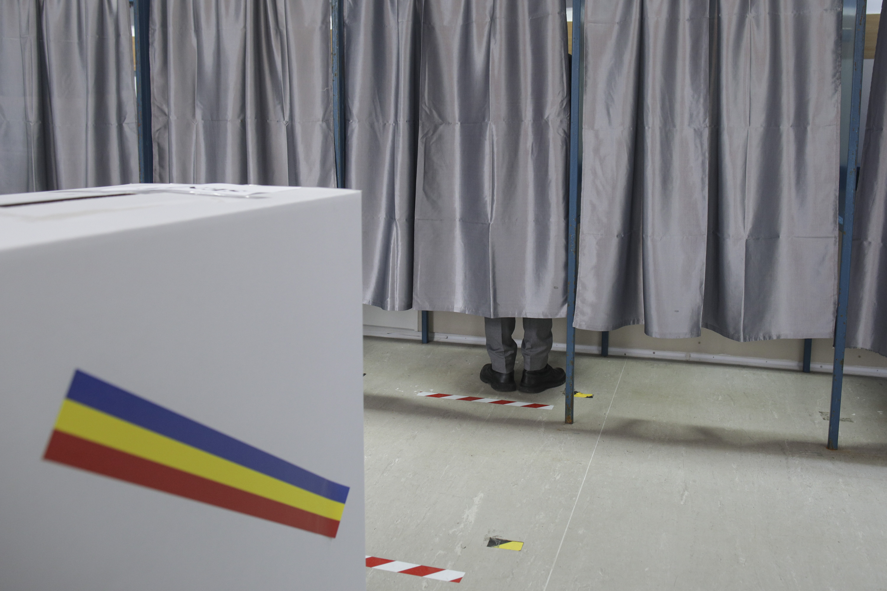 Ciucă spune că se discută comasarea măcar a unor alegeri în 2024: „Ne vor ocupa cel puţin 6-7 luni. Cetățenii își doresc asta”