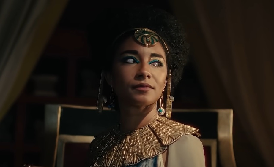 Egiptenii cer blocarea Netflix, supărați că Regina Cleopatra este interpretată de o actriță de culoare, într-un serial