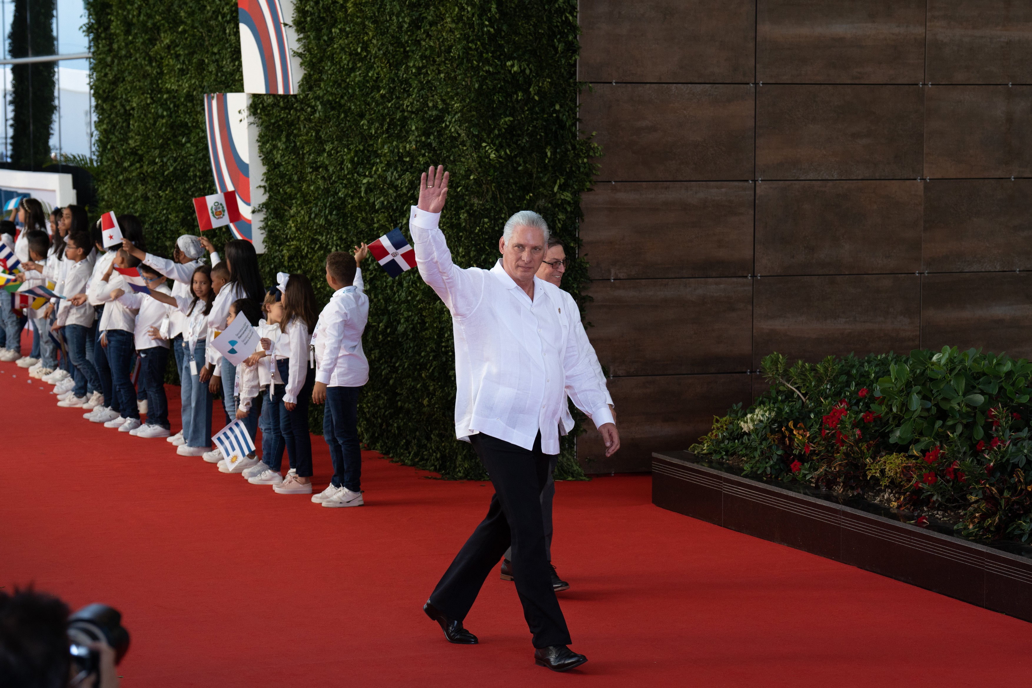 Miguel Diaz-Canel a fost ales din nou președinte al Cubei, în cadrul unor alegeri pentru care a fost unicul candidat