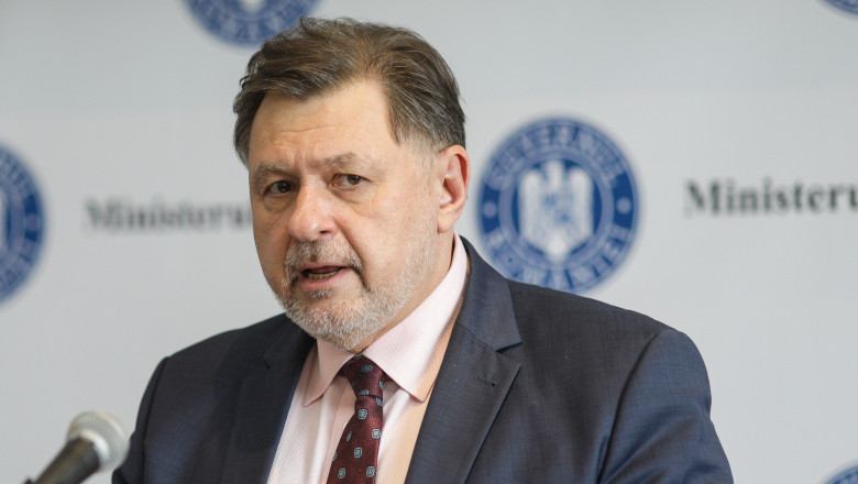 Ministrul Sănătații, Alexandru Rafila, face declarații de presă la sediul Ministerului Sănătății din București pe 8 martie 2022.