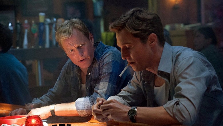 Woody Harrelson și Matthew McConaughey în serialul „True Detective”.