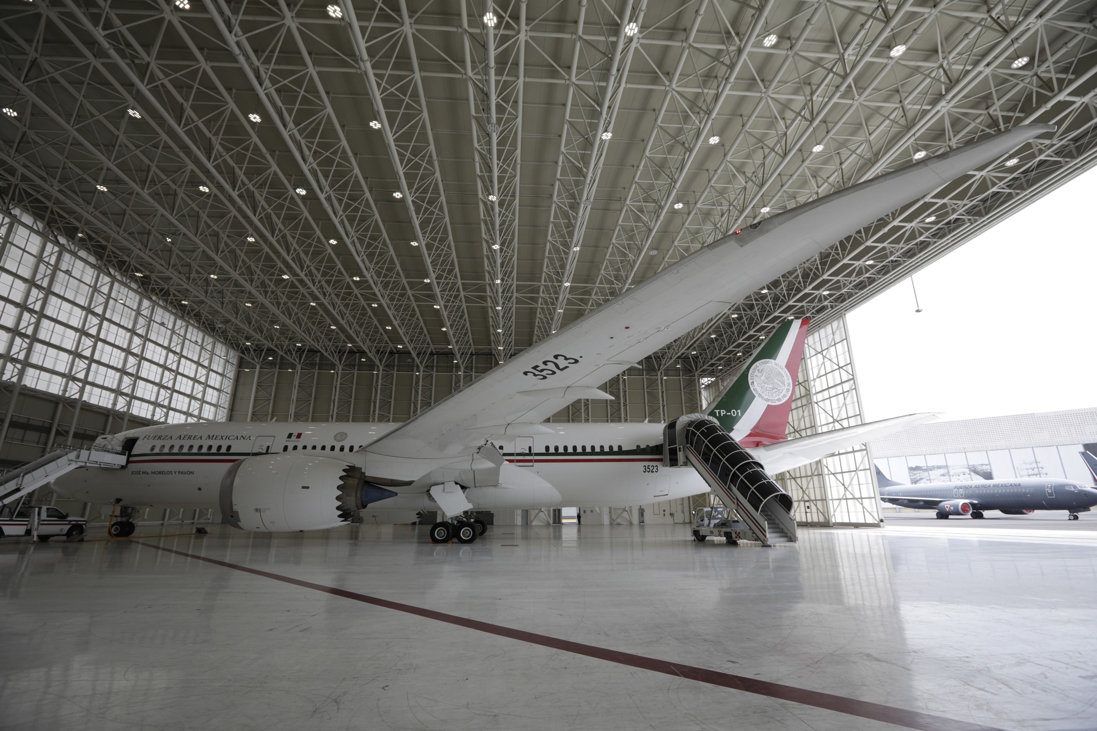 Președintele Mexicului anunță că-și vinde avionul prezidențial Tadjikistanului: „Nu l-am folosit niciodată, mi-ar fi fost rușine”