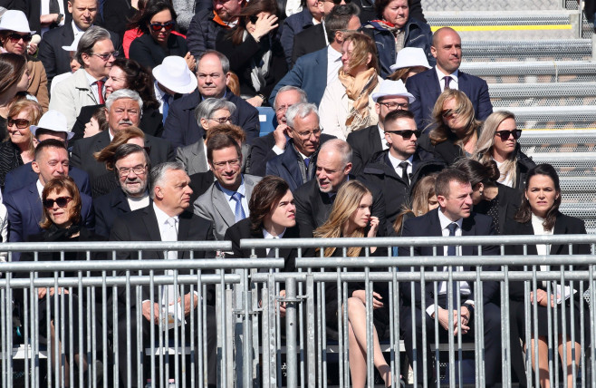 Pope in Hungary, Mass