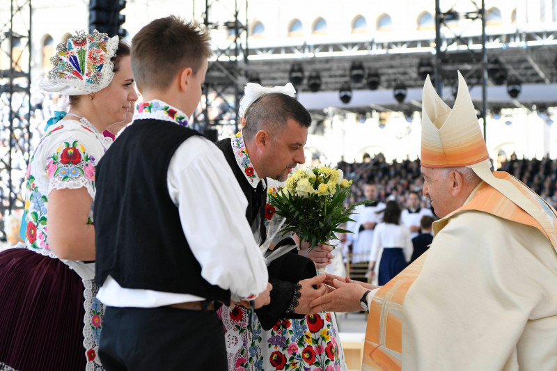 HUNGARY - POPE FRANCIS CELEBRATED A MASS AT KOSSUTH LAJOS ' S SQUARE IN BUDAPEST , HUNGARY- 2023/4/30