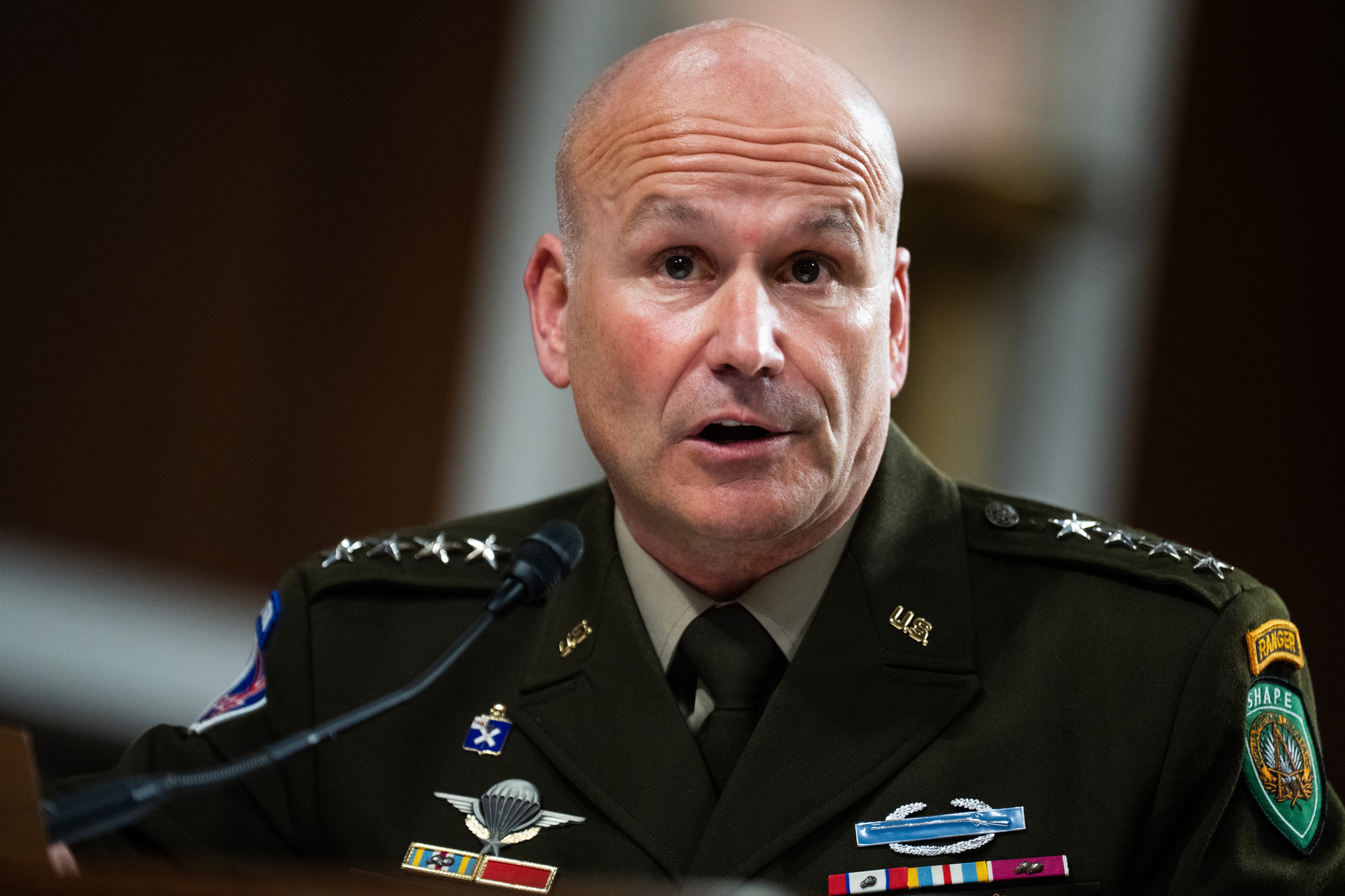 Întâlnire între șeful armatei ucrainene și comandantul suprem al forțelor NATO din Europa. Ce au discutat cei doi lideri militari