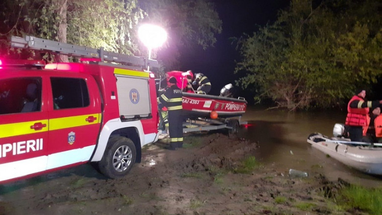 isu la locul unei interventii pe lacul snagov