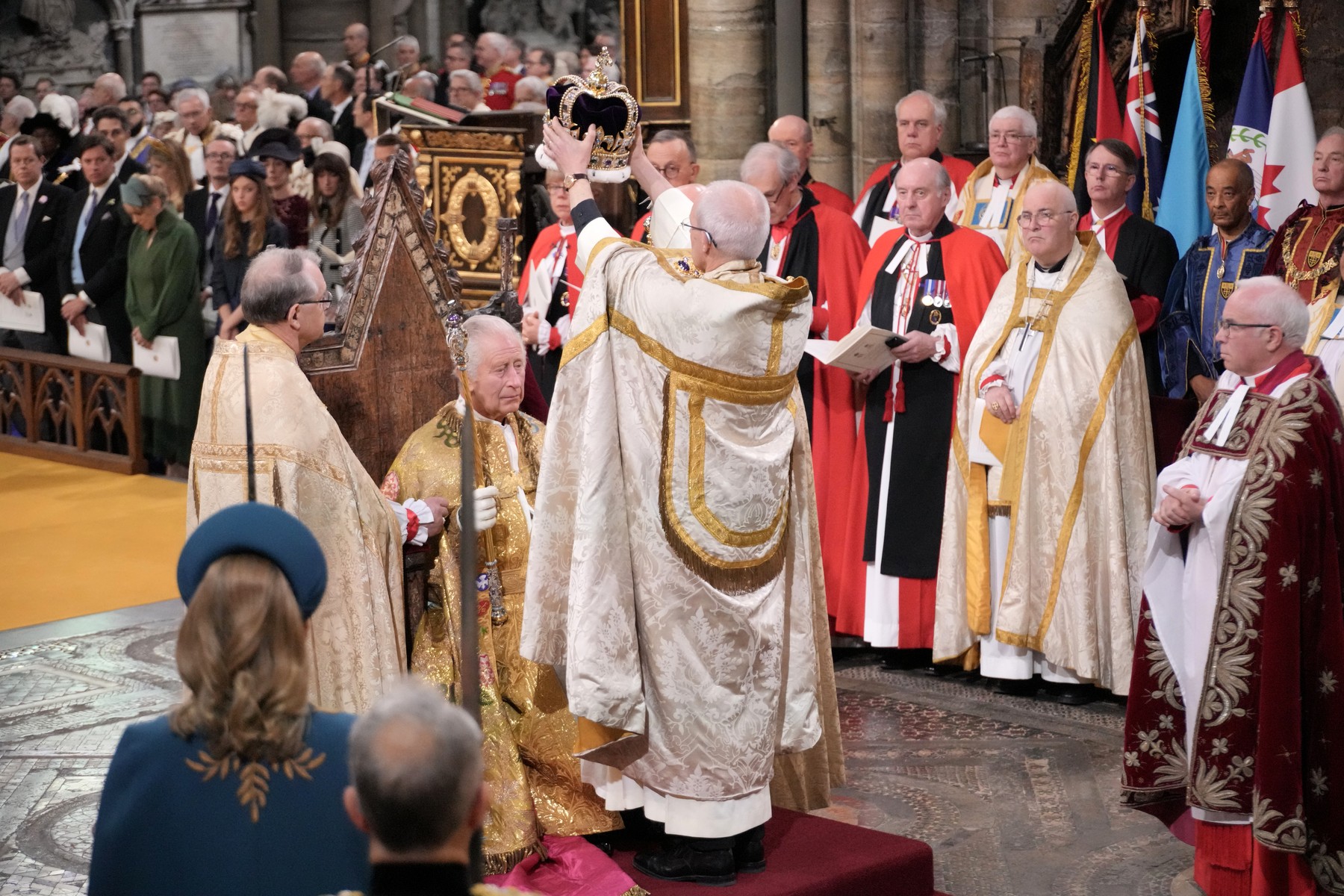 Regele Charles al III-lea a fost încoronat. "Nu am venit să fiu servit, ci să servesc"
