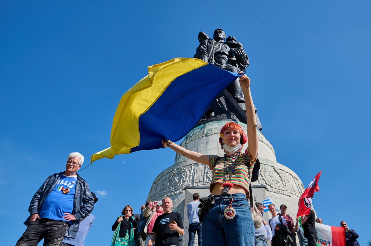 Autoritățile din Berlin renunță la decizia de a nu permite drapele ucrainene la evenimentele dedicate celui de-al Doilea Război Mondial