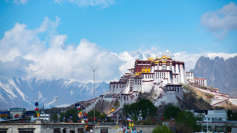 lhasa in tibet