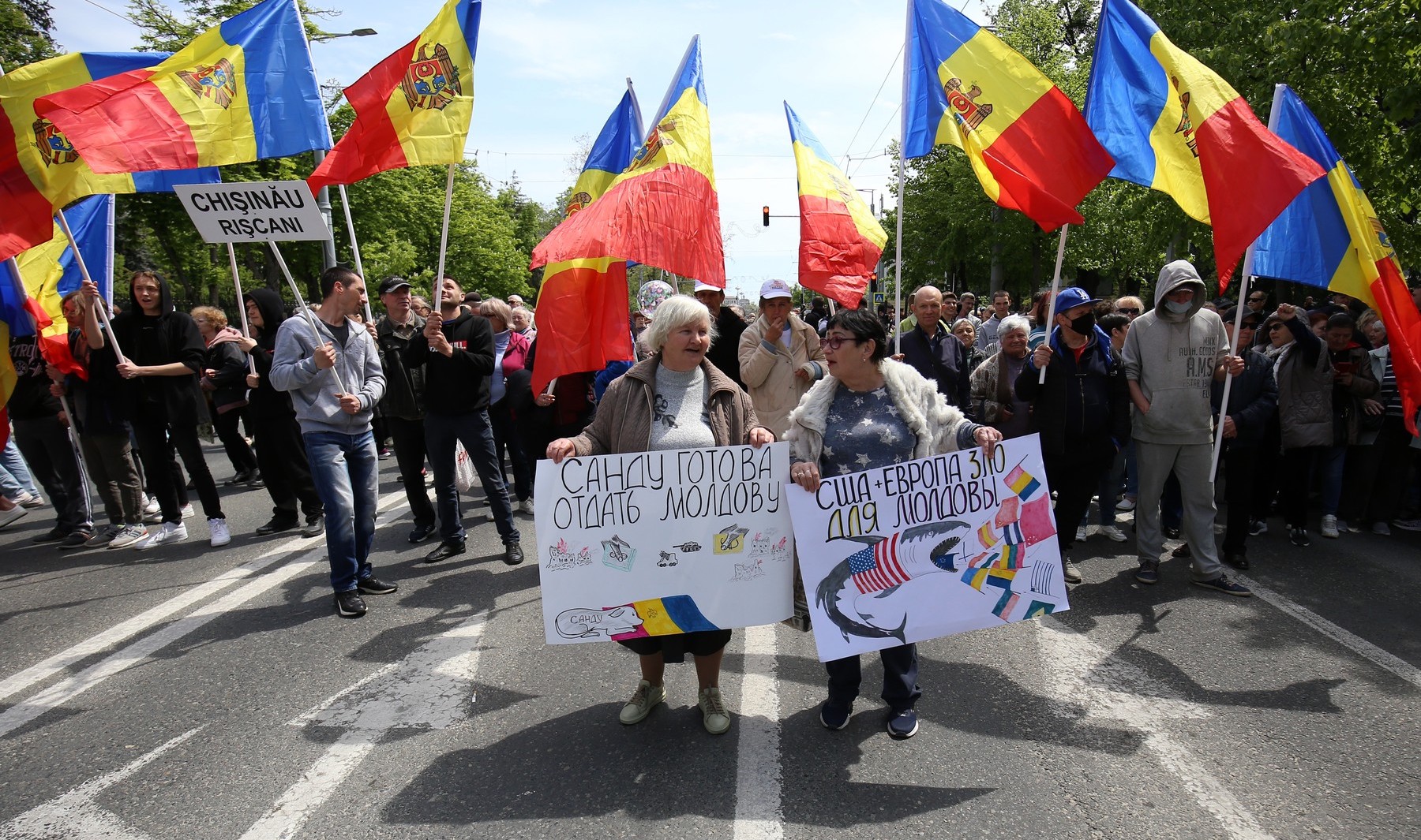 Protest organizat de partidului prorus Şor la Chişinău: 27 de persoane reţinute. Unii protestatari au recunoscut că au fost plătiți