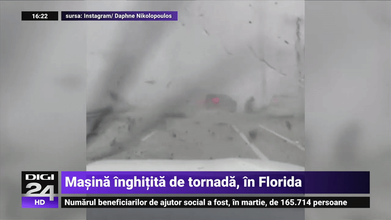 VIDEO O mașină este luată pe sus și învârtită de o tornadă