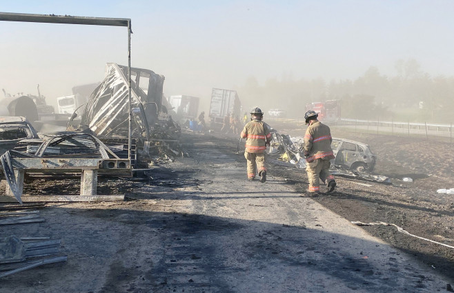 Highway Crash Kills Six involves 72 Vehicles