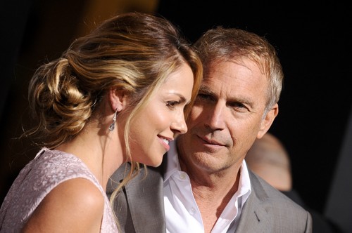 Kevin Costner divorţează după 18 ani de căsnicie
