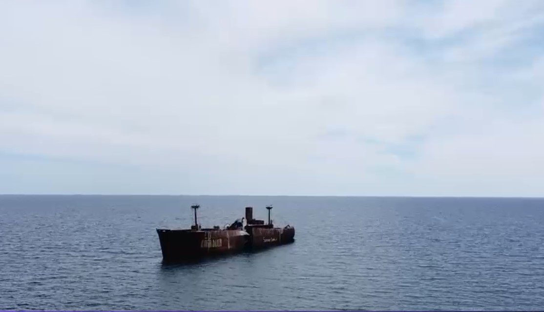VIDEO Cum arată acum epava din Costinești. O parte din vechea navă Evanghelia a cedat și a căzut în mare