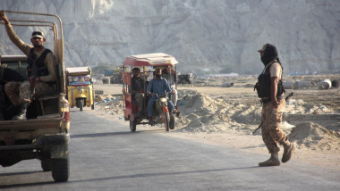 Punct de control al armatei în Balucistan.