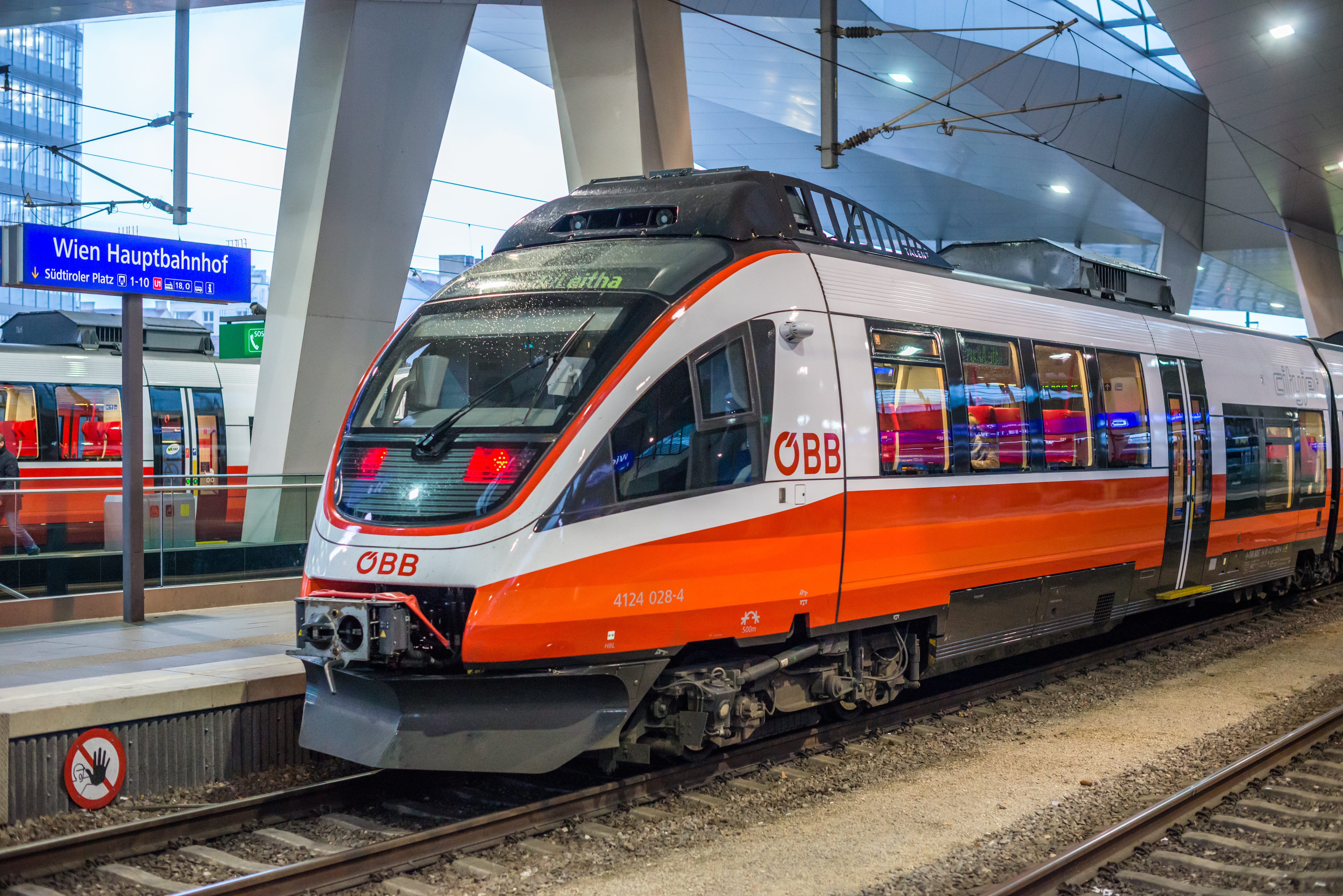 Un discurs al lui Hitler a răsunat în difuzoarele unui tren din Austria