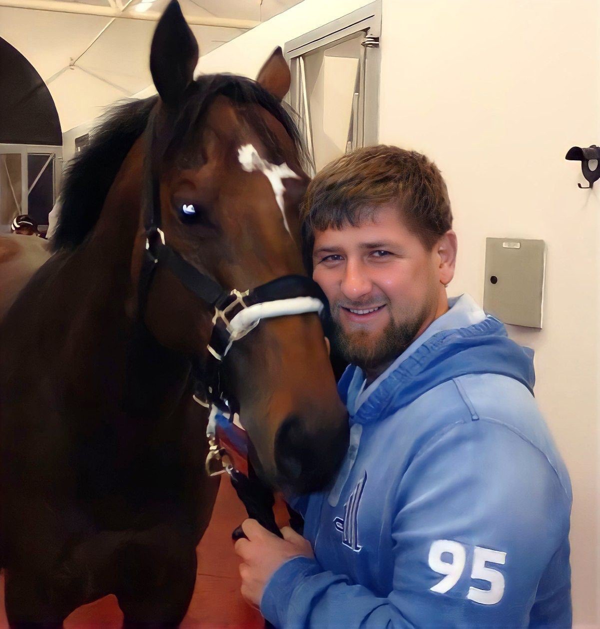 Kadîrov spune că și-a recuperat calul preferat cu ajutorul spionilor ucraineni. L-a costat 18.000 de dolari: „E doar mărunțiș”