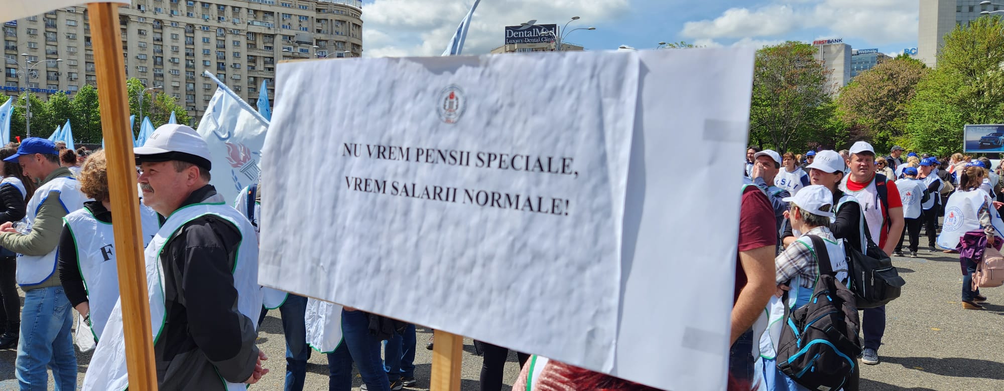 Profesorii anunță grevă generală din 22 mai, mâine nu se fac ore de la 11.00 la 13.00. "E risc să se dea peste cap examenele naționale"