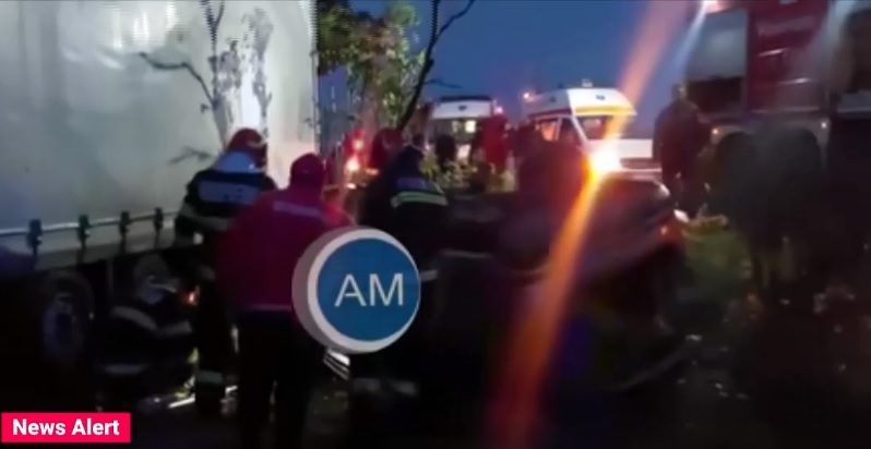 Trei tineri care mergeau la o petrecere au murit într-un accident în Mehedinți