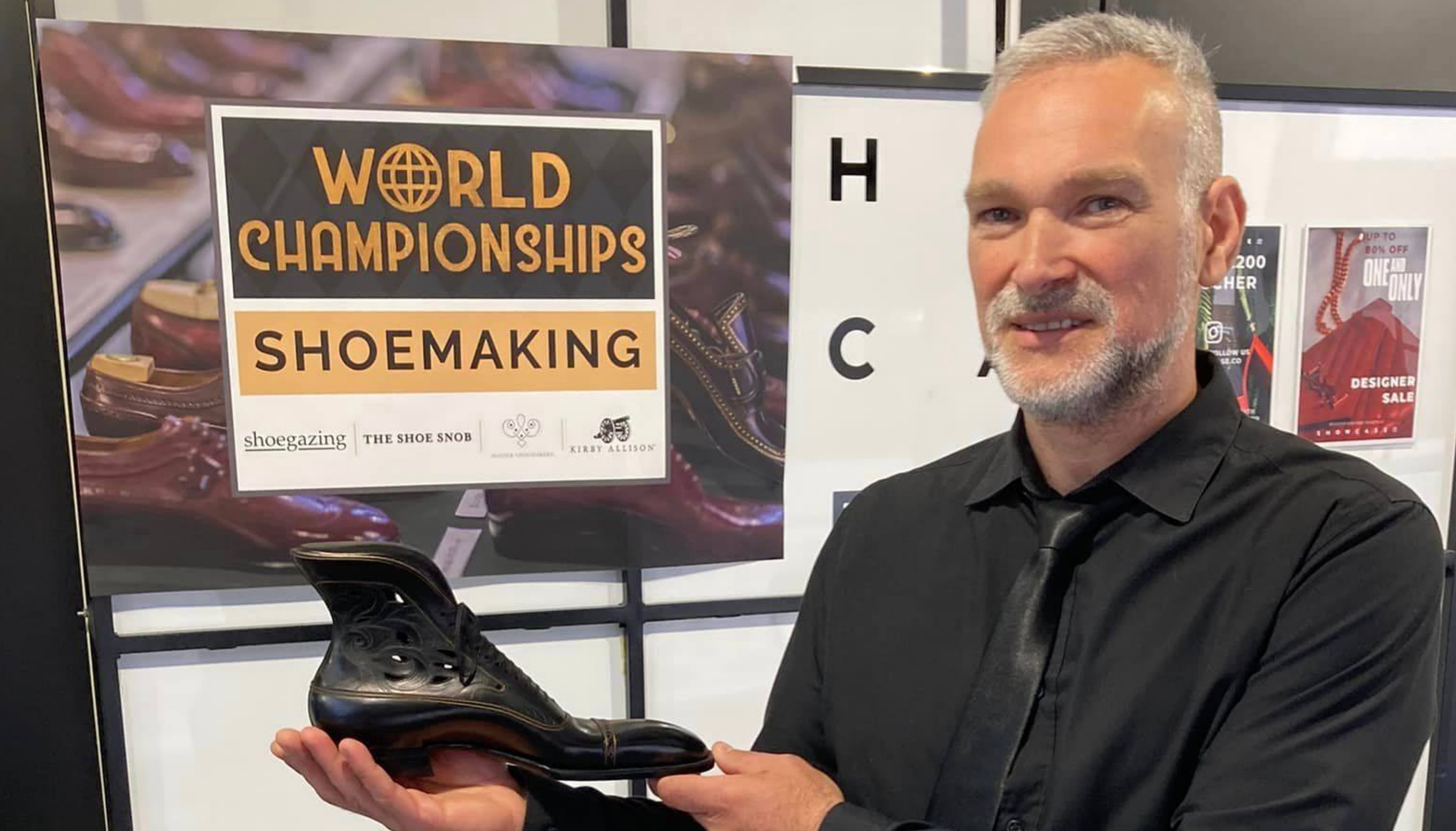 Un designer român a câștigat argintul la campionatul mondial al pantofarilor. Cum arată gheata care i-a adus și un record mondial