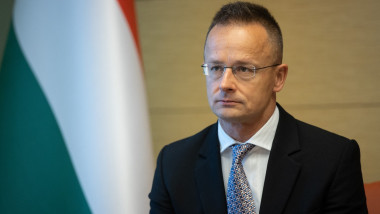 Ministrul ungar de Externe Peter Szijjarto vorbește în timpul unui interviu acordat la Ankara, pe 4 mai 2023.